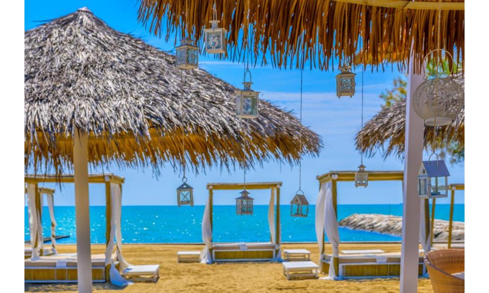 Residence PAREUS BEACH RESORT: Cabanas