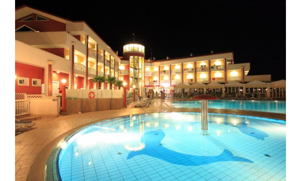 hotel OLYMPUS: external by night