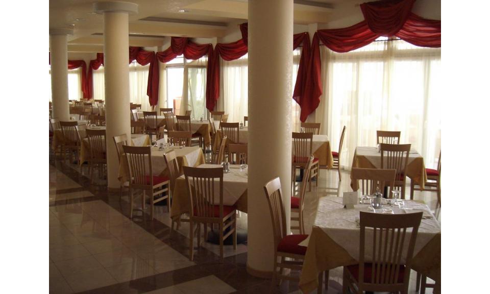 Hotel OLYMPUS: Frühstücksraum