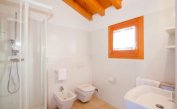 residence VILLAGGIO A MARE: D8/M - bathroom with a shower enclosure (example)