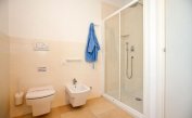 residence VILLAGGIO A MARE: D8/N - bathroom with a shower enclosure (example)