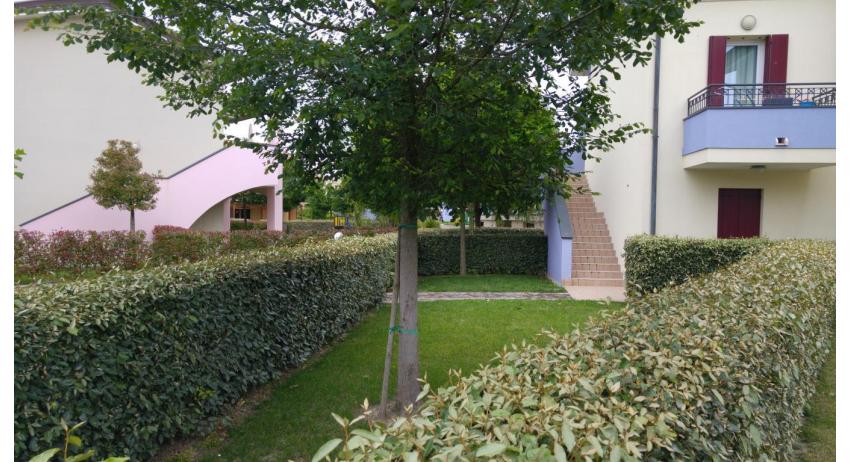 residence LE GINESTRE: C7 - giardino (esempio)
