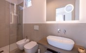 residence PAREUS BEACH RESORT: GIARDINO - bathroom with a shower enclosure (example)