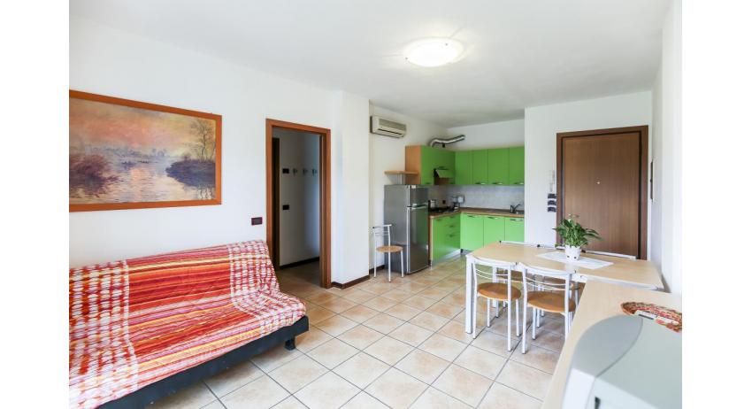 Residence GIARDINI DI ALTEA: C7 - Wohnzimmer (Beispiel)