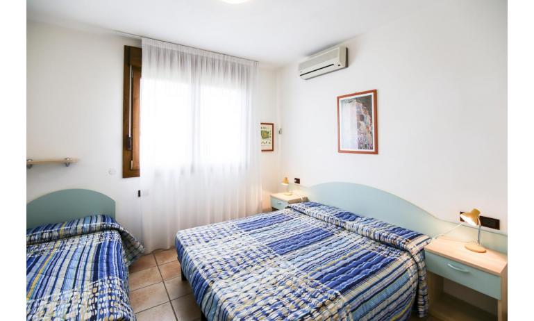 residence GIARDINI DI ALTEA: C7 - bedroom (example)